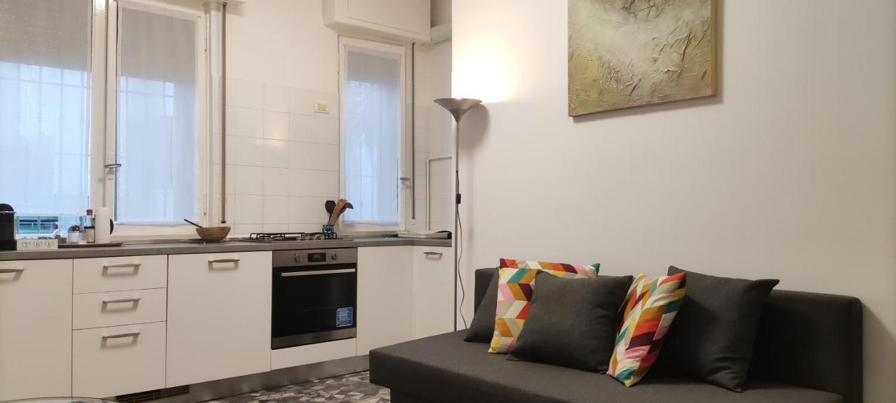 Melaverdeflat Milano Porta Venezia-Dateo Metro 4 Milão Exterior foto